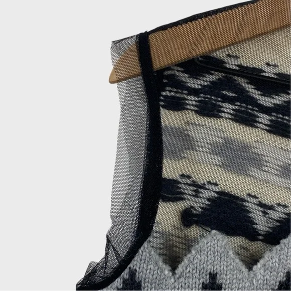 Maison Margiela NWT Ivory Black Zig Zag Mesh Panel Sleeveless Sweater Size 40